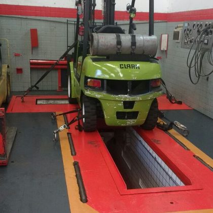 Empilhadeira em serviço de locação ou manutenção da Motorep (8)